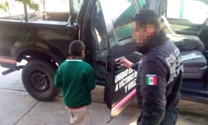 Policía Municipal rescata a menor que fue encadenado por su abuela