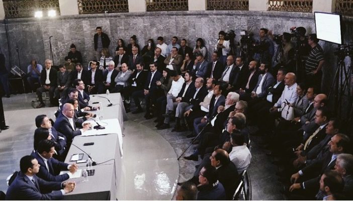 Gobierno de Jalisco acuerda pacto para mejorar movilidad del estado