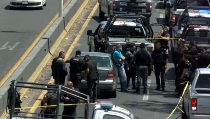 Policías logran detener a 3 personas tras asesinar a un hombre en Jalisco
