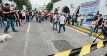Alfaro promete mejora en transporte a pesar de protestas