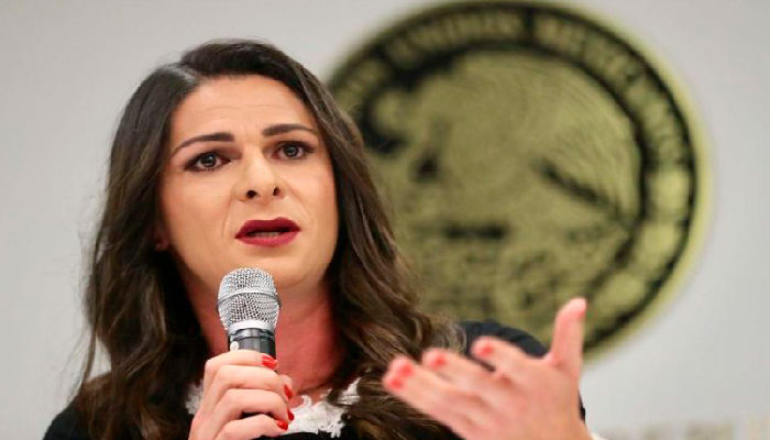 Ana Gabriela Guevara, “No podemos dar becas solamente por berrinche"