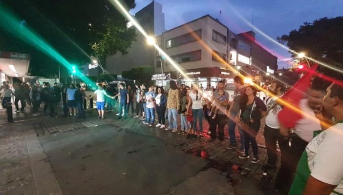 Protestan en GDL por alza en transporte, hay 5 detenidos