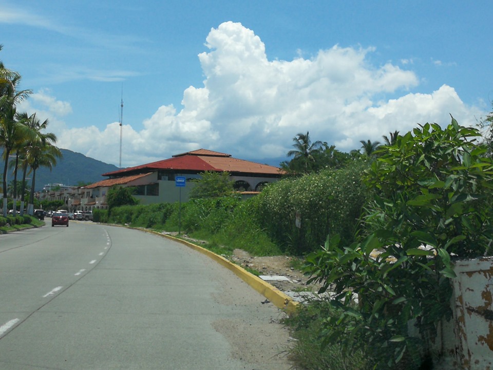 Puerto Vallarta, la ciudad que no está hecha para peatones 1 Puerto Vallarta, la ciudad que no está hecha para peatones