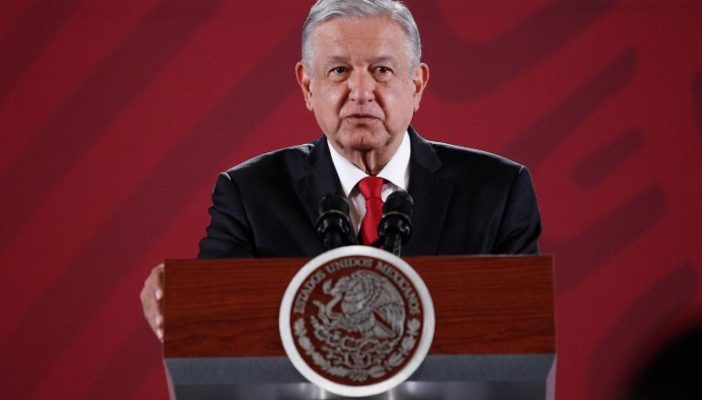 Quisieron involucrar a AMLO con 26 empresas ante el SAT