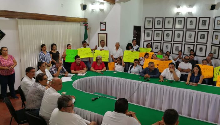 Comerciantes echan para atrás acuerdos que el cabildo votó a escondidas