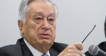 Ante AMLO, Bartlett niega acusaciones; "es falso que tenga tantas propiedades"