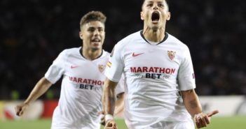 Con gol de ''Chicharito'', Sevilla debuta con triunfo en la Europa League