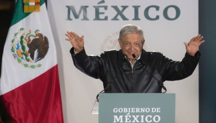 AMLO sigue con aprobación positiva luego de Ovidio