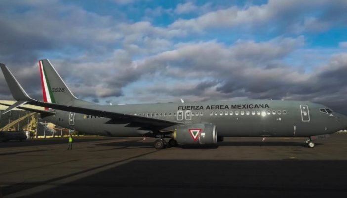 Llegan la mitad de las cenizas de José José a México