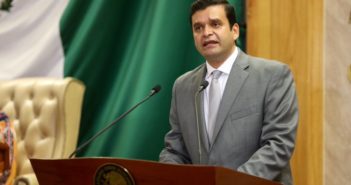 Gobernador de Nayarit entrega al congreso segundo informe de gobierno