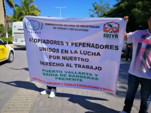 Chatarreros toman posesión del estado; gobernador los amenaza 1 Chatarreros toman posesión del estado; gobernador los amenaza