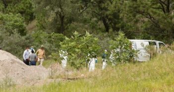 Encuentran 13 bolsas con restos humanos en Ojuelos