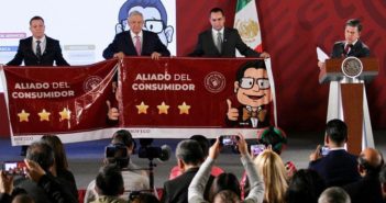 Entregan premio 'Aliado del Consumidor' a gasolineras más baratas