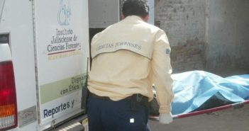 Localizan dos cadáveres envueltos en Tlajomulco