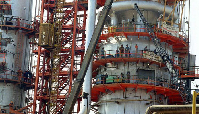 México sufre decadencia de producción de gas y petroleo