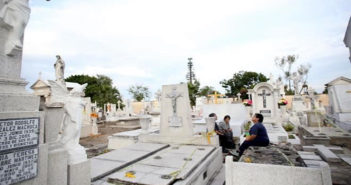 Alrededor de 700 mil personas visitaron panteones de la ZMG este fin de semana