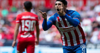 Chivas saca puntos de oro en el Nemesio Diez