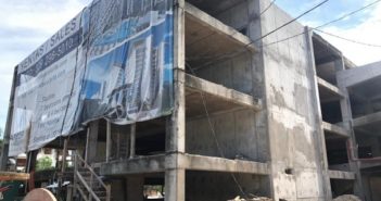 Profepa clausura obras en playa de Las Glorias