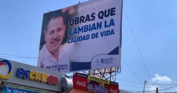 Jaime Cuevas se promueve en Tepic con dinero de los bahiabanderenses