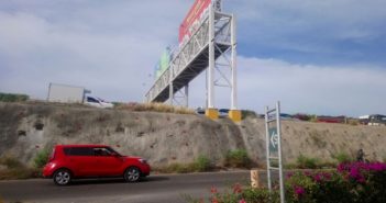 Las anunciaron y no se hicieron; inconclusas escaleras del puente en Lago Real