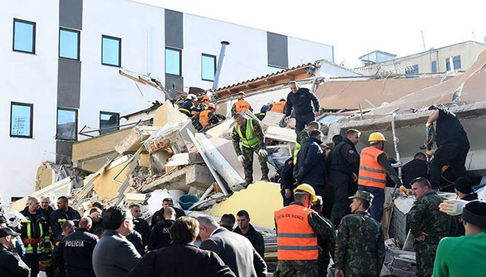 Sismo de magnitud 6.4 deja al menos trece muertos en Albania
