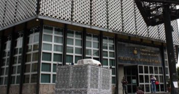 Investigan desaparición de policías mientras viajaban a PV