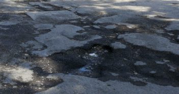 Vallarta 'no canta mal las rancheras' en cuanto a vialidades destrozadas