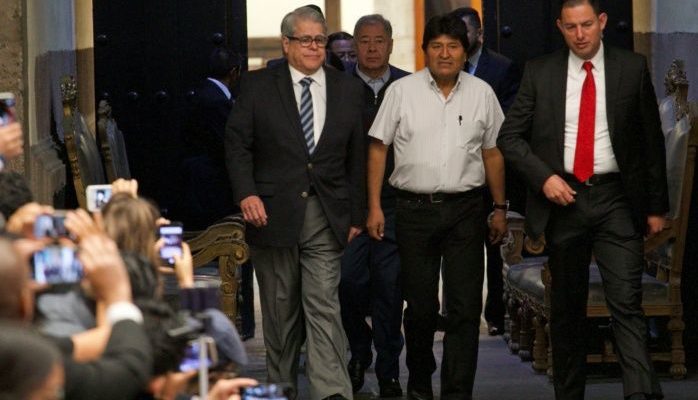 Ex escoltas de Peña Nieto cuidan a Evo Morales