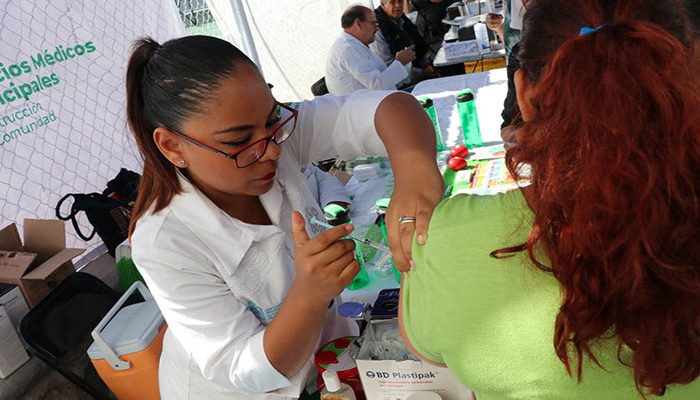 Salud de Jalisco presenta desabasto de vacunas contra la influenza