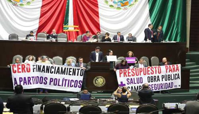 Diputados rechazan reducir financiamiento a partidos políticos