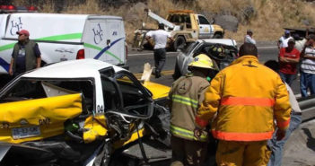 En Jalisco, al menos dos personas mueren en accidentes viales