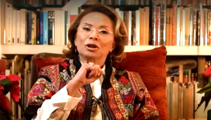 Elba Esther Gordillo promueve vídeo navideño en Twitter