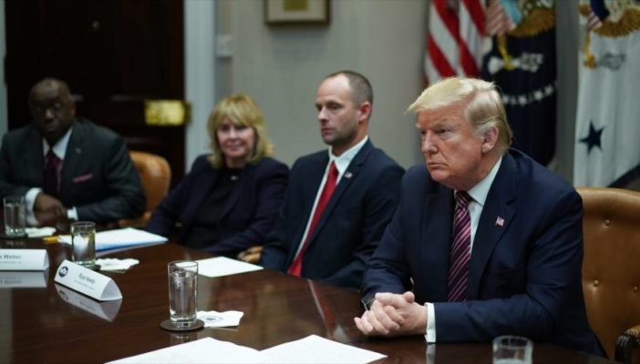 Trump suspende designación de cárteles como "terroristas"