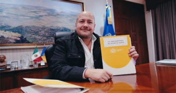 Enrique Alfaro firma nueva Ley Agroalimentaria; la primera en el país