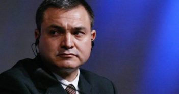 AMLO pide tener calma con Calderón tras detención de García Luna