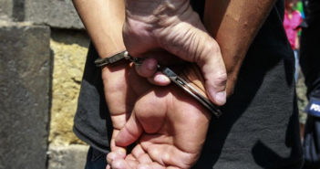 Hombre enamora niña de 13 años por Facebook; es agredida sexualmente