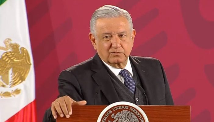Asegura AMLO que cumplió con no subir precio de combustibles