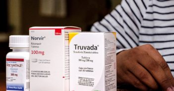 Pacientes con VIH aseguran que no hay medicamentos en Jalisco