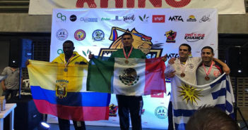 Peleador vallartense gana medalla de oro en Colombia