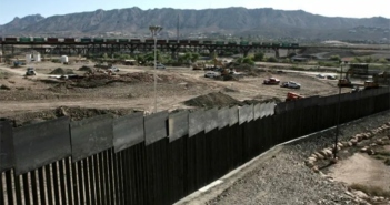 EU acude a tribunales para construir muro fronterizo