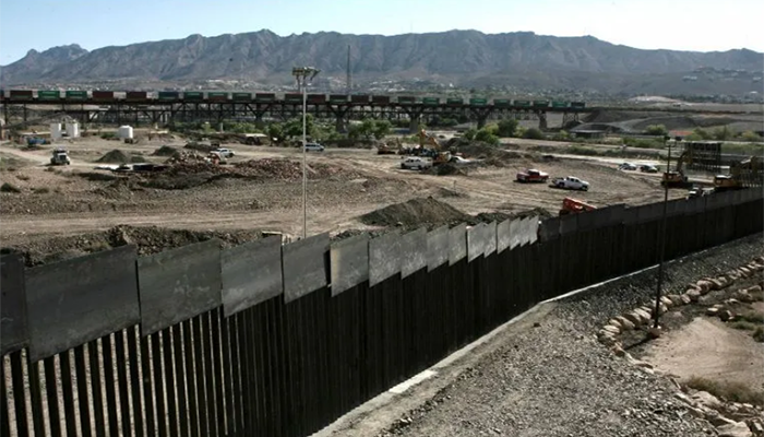 EU acude a tribunales para construir muro fronterizo