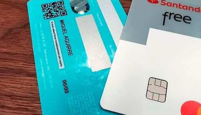 Ante fraudes, Santander borra los números en sus tarjetas