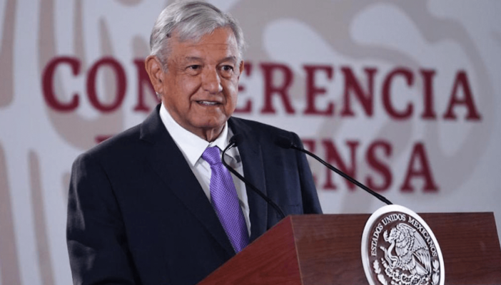 Afirma AMLO que “conservadores” están en movimiento de mujeres