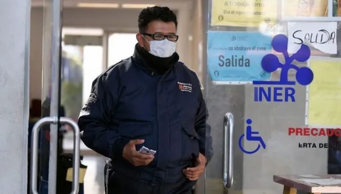 Calderón cuestiona cómo México enfrentará coronavirus