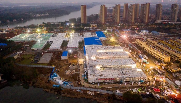 ¡Lo lograron! China entregó hospital construido en 10 días