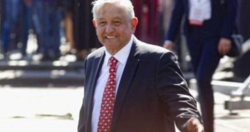 Crean petición para destituir a AMLO por "incapacidad mental"