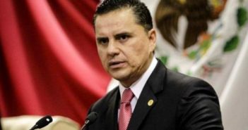 Roberto Sandoval busca protección federal y promueve amparo