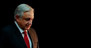 AMLO dice 'NO' al uso de la fuerza para obligar a la gente a quedarse en casa