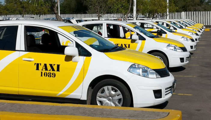 Taxistas, Ubers e InDrivers no sacan ni 'para la gas'