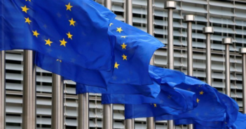 También la Unión Europea cierra fronteras por 30 días